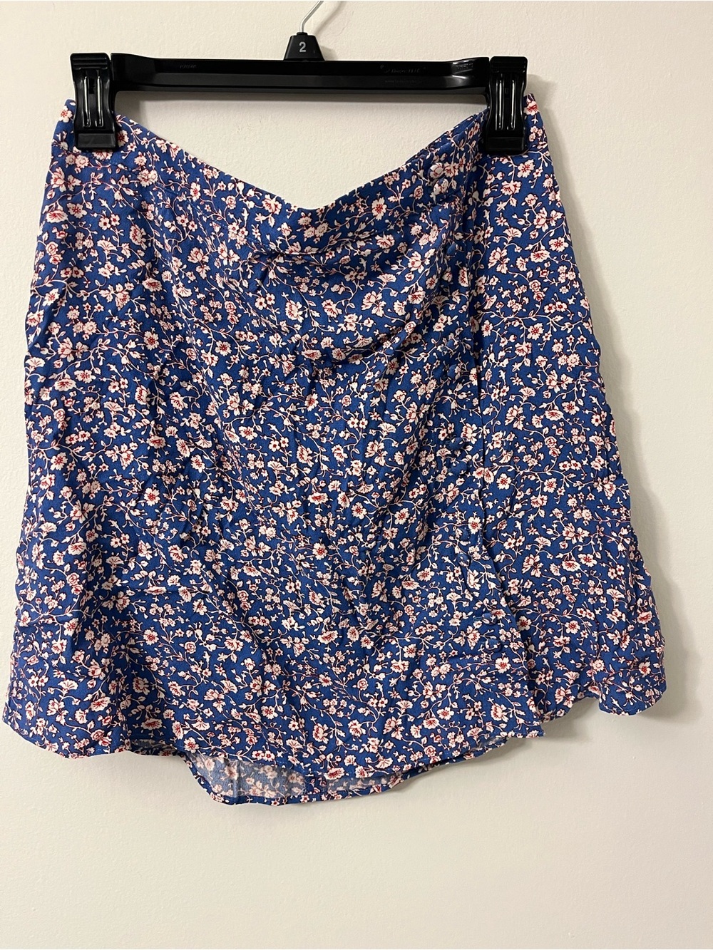 Madewell Floral Button Detail Mini Skirt with Blue Red White Accents Size 8